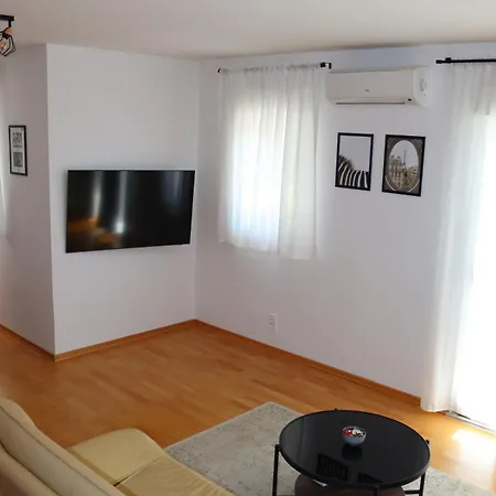 With Parking Space - 24226 Apartman Trogir