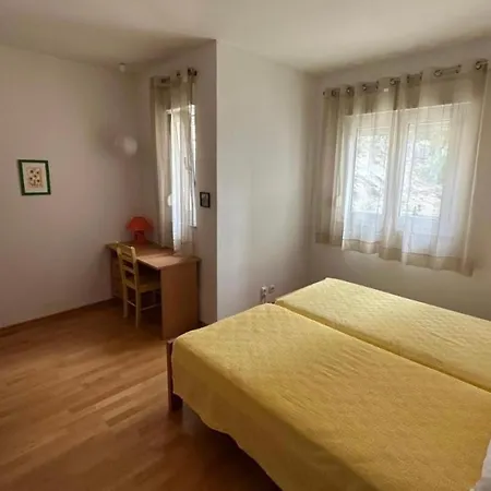 With Parking Space - 24226 Trogir