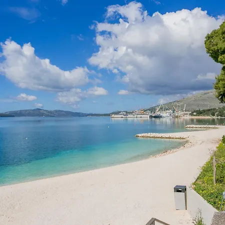 Apartment With Parking Space - 24226 Trogir