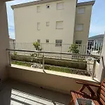 With Parking Space - 24226 Apartamento